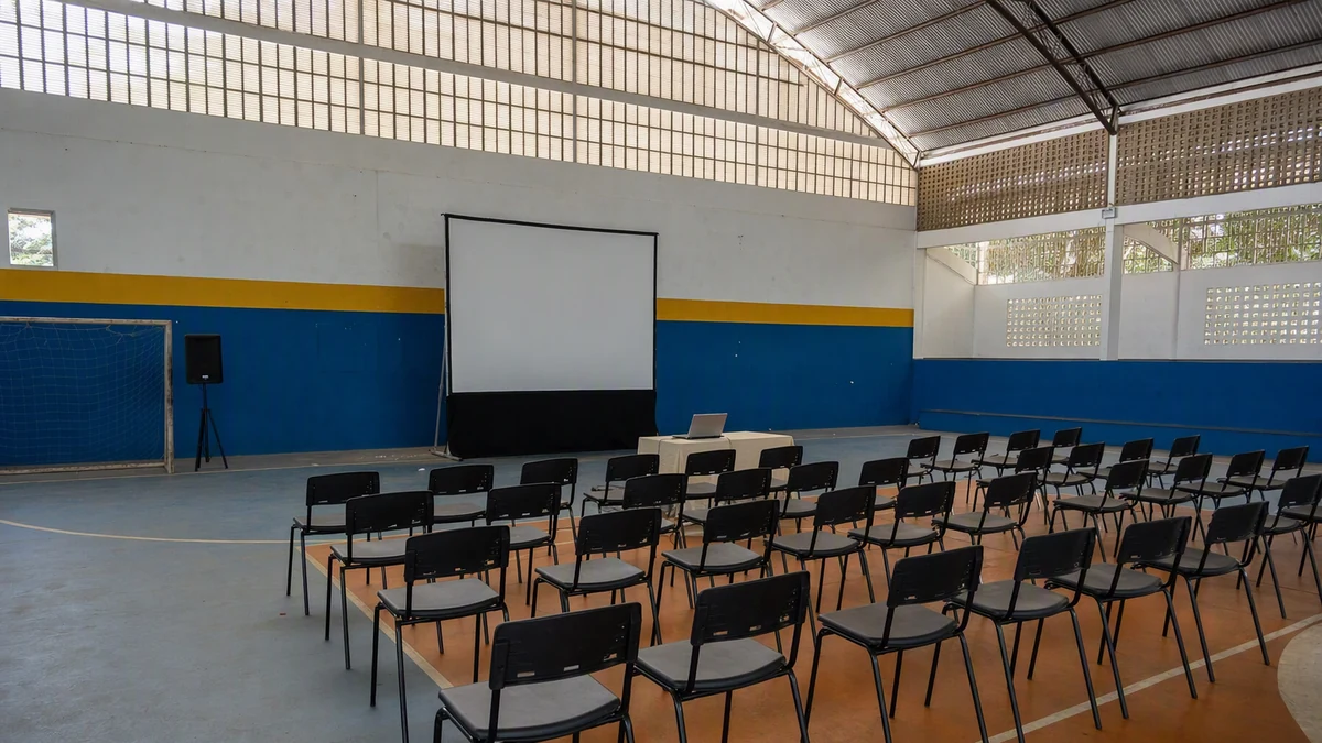 O MEC tem um programa para transformar IDEB em plano. Ninguém falou de IA nele — ainda